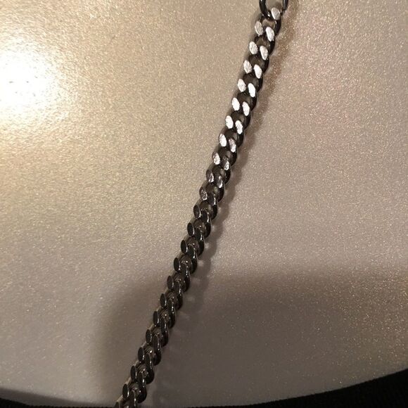 Silver Tone Grey Stone Necklace! - Picture 7 of 11